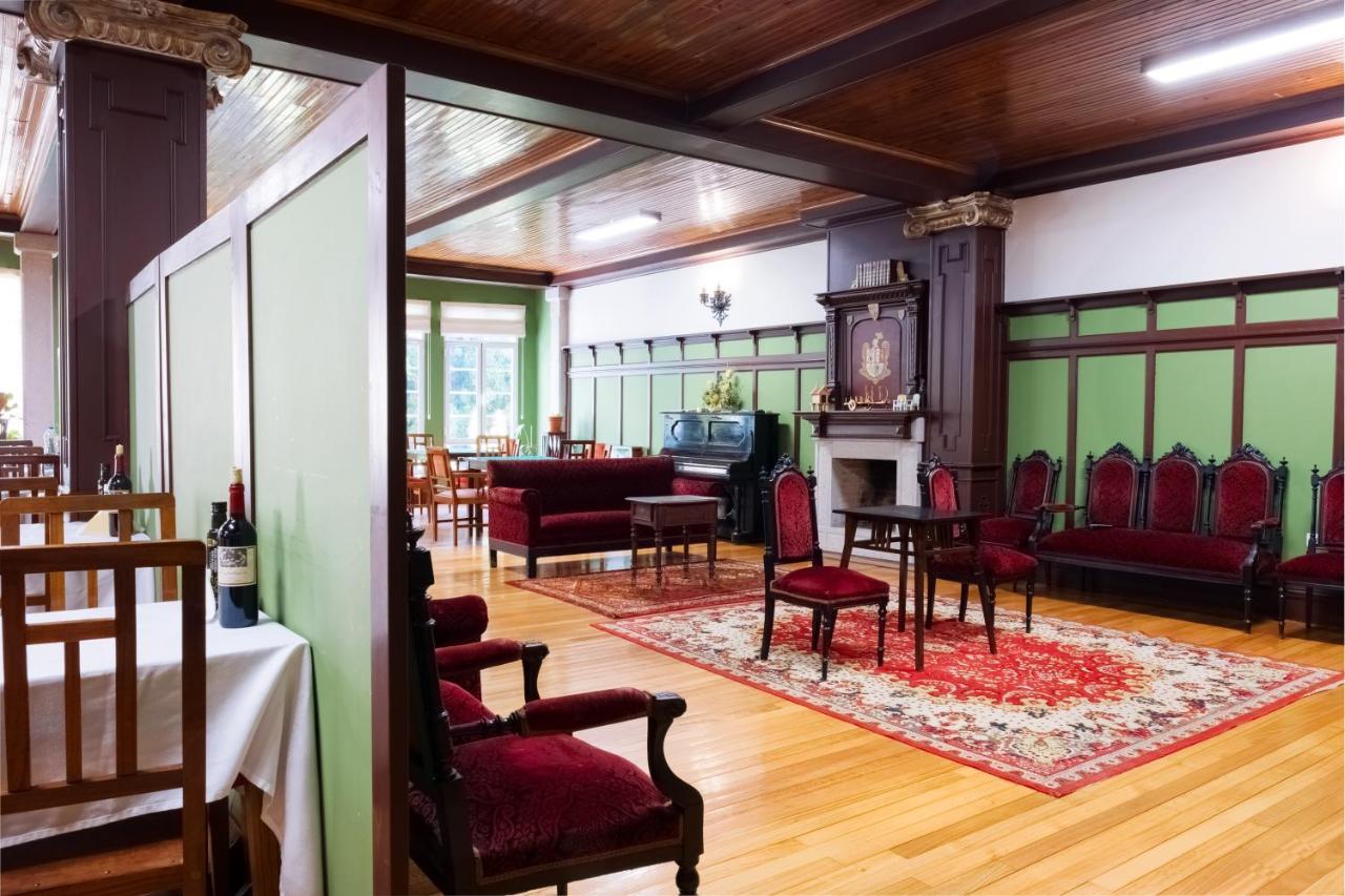Balneario Hotel Davila 卡尔达斯·德·雷斯 外观 照片