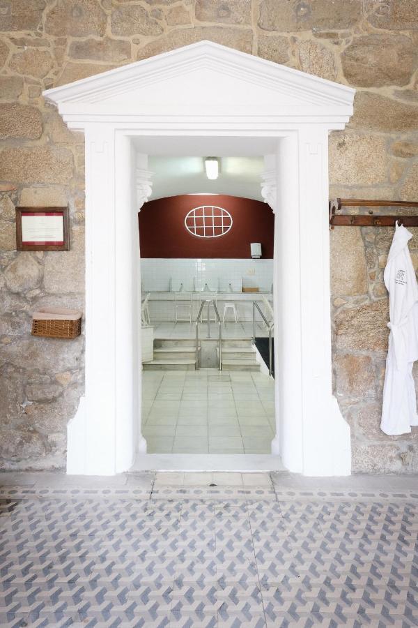 Balneario Hotel Davila 卡尔达斯·德·雷斯 外观 照片