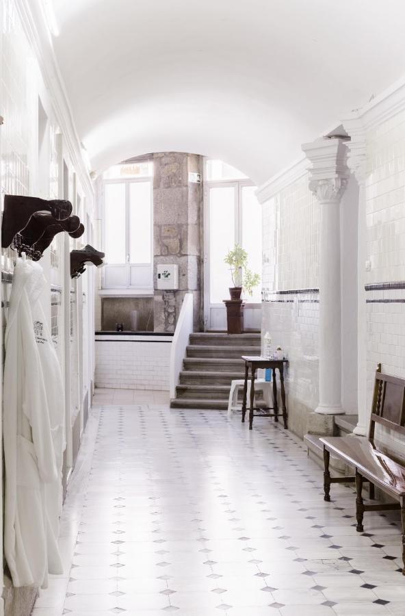 Balneario Hotel Davila 卡尔达斯·德·雷斯 外观 照片