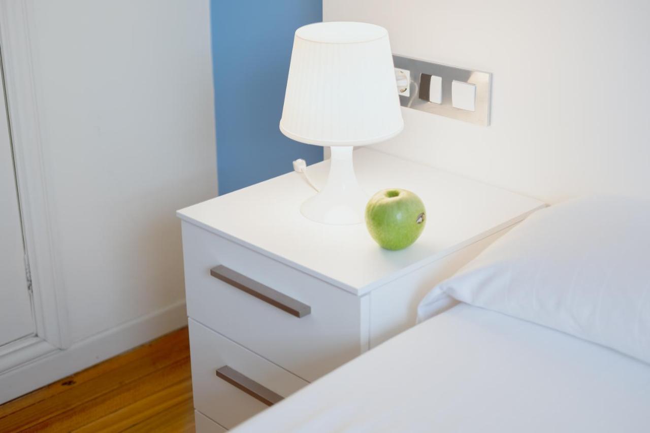 Balneario Hotel Davila 卡尔达斯·德·雷斯 外观 照片