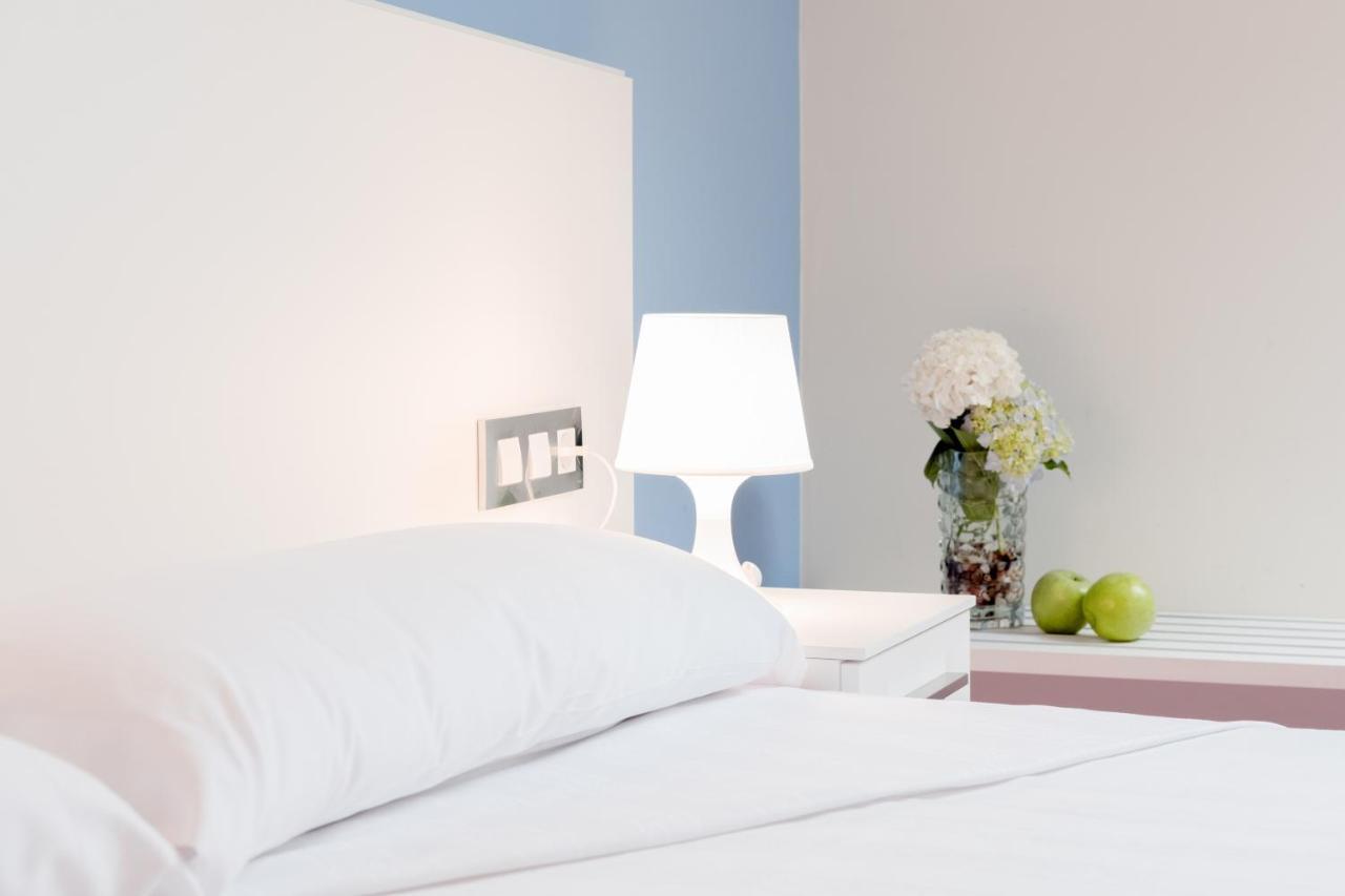 Balneario Hotel Davila 卡尔达斯·德·雷斯 外观 照片