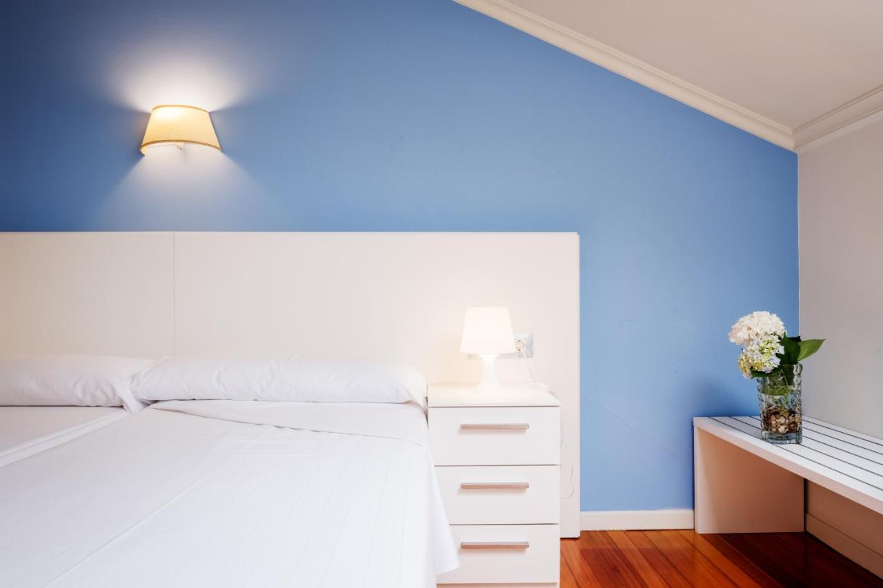Balneario Hotel Davila 卡尔达斯·德·雷斯 外观 照片